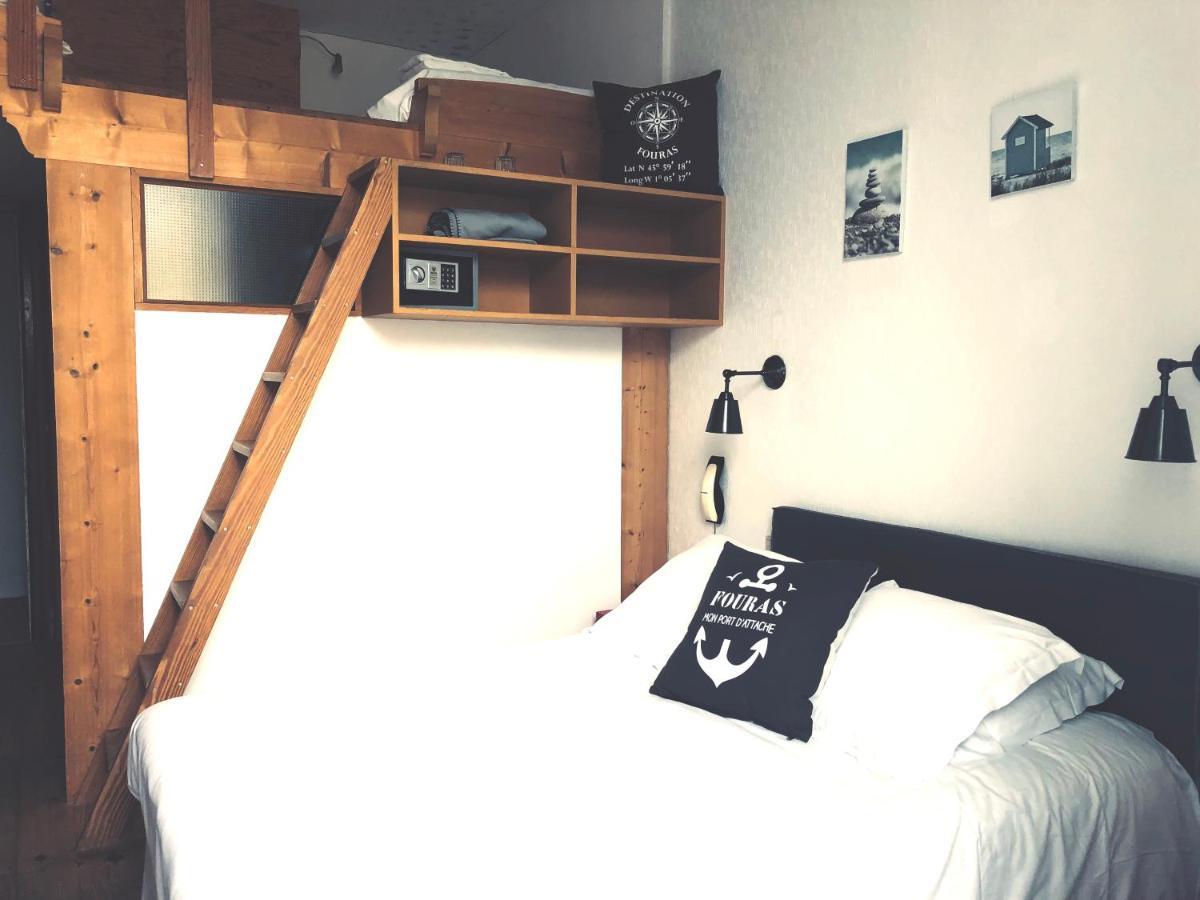 Hotel 2 Etoiles Et Restaurant Le Galet Bleu 富拉 外观 照片