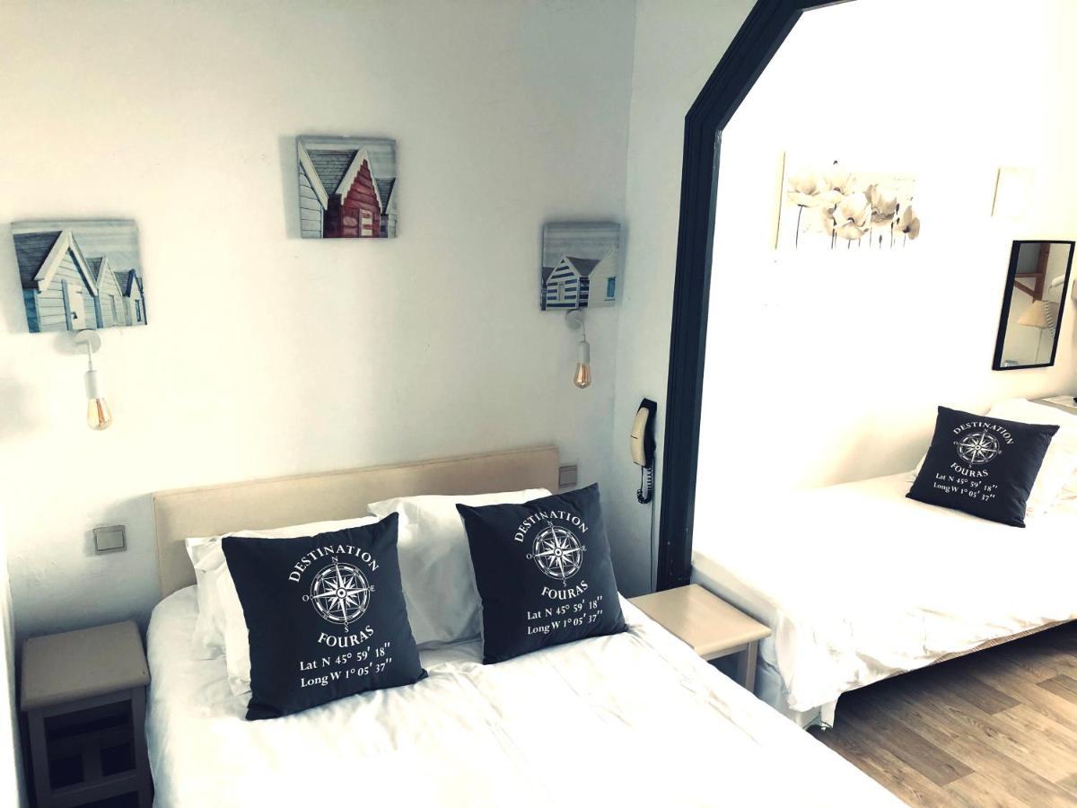 Hotel 2 Etoiles Et Restaurant Le Galet Bleu 富拉 外观 照片