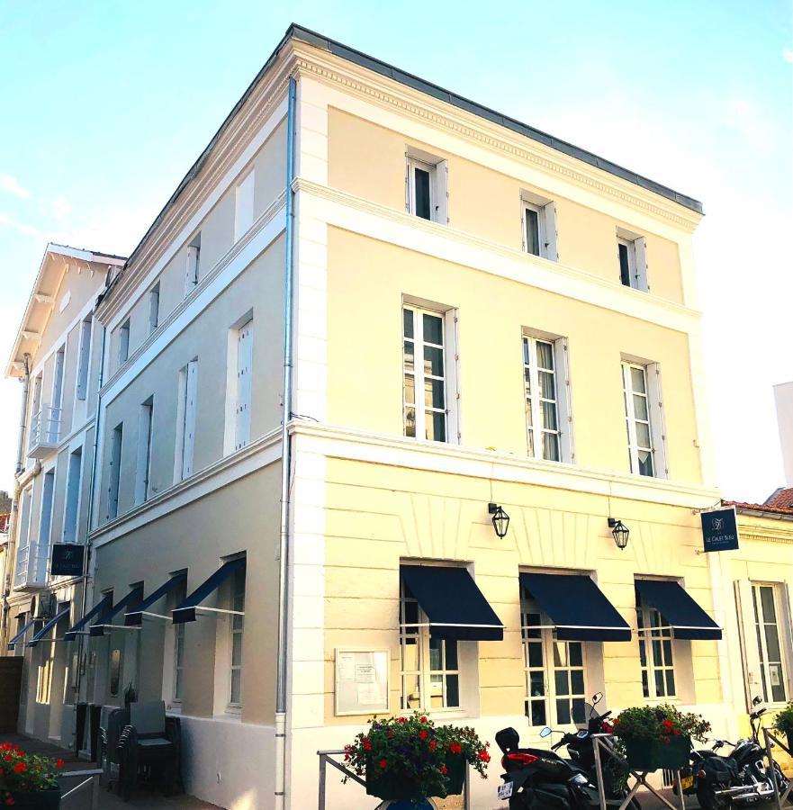 Hotel 2 Etoiles Et Restaurant Le Galet Bleu 富拉 外观 照片