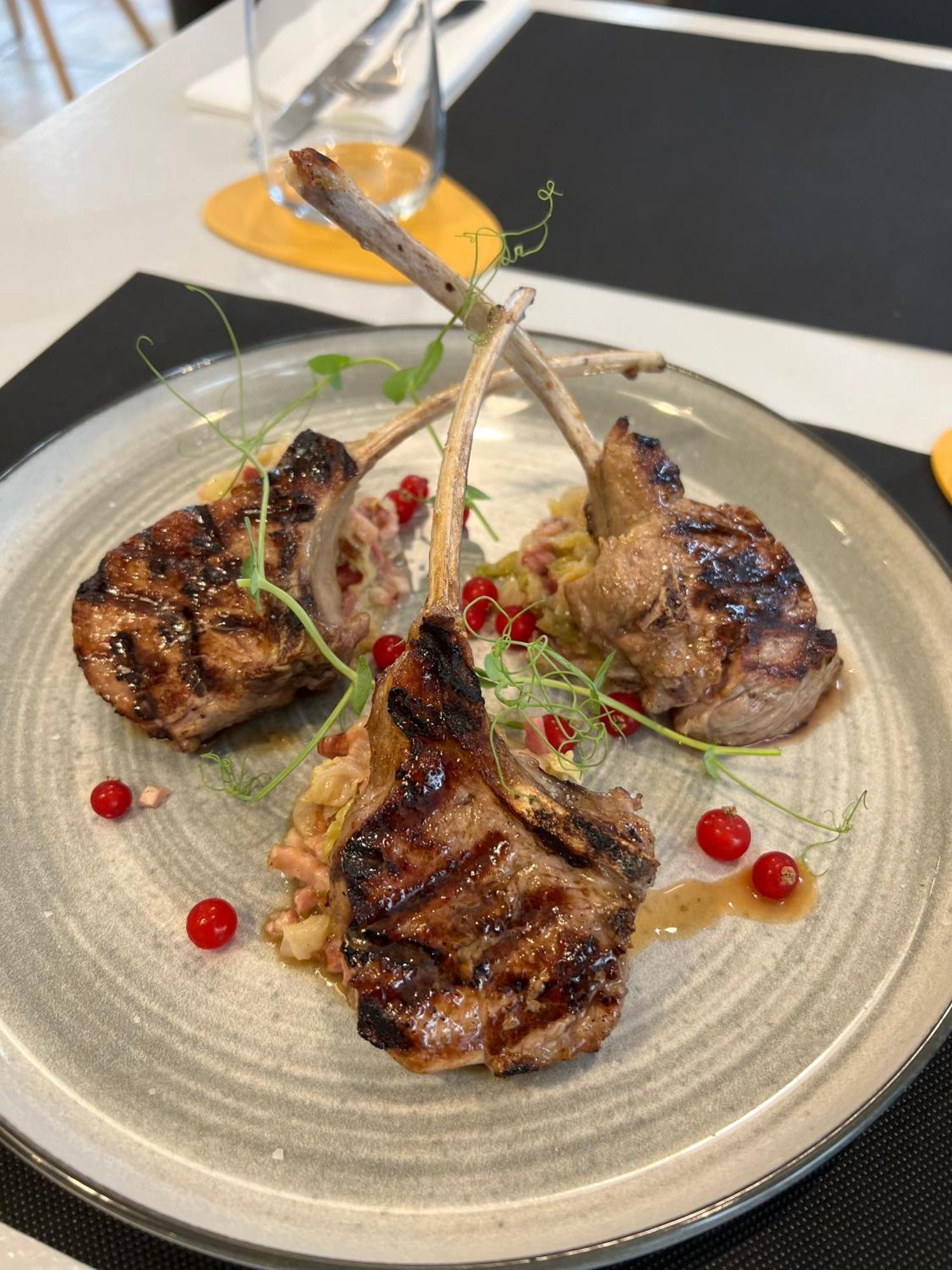 Hotel 2 Etoiles Et Restaurant Le Galet Bleu 富拉 外观 照片
