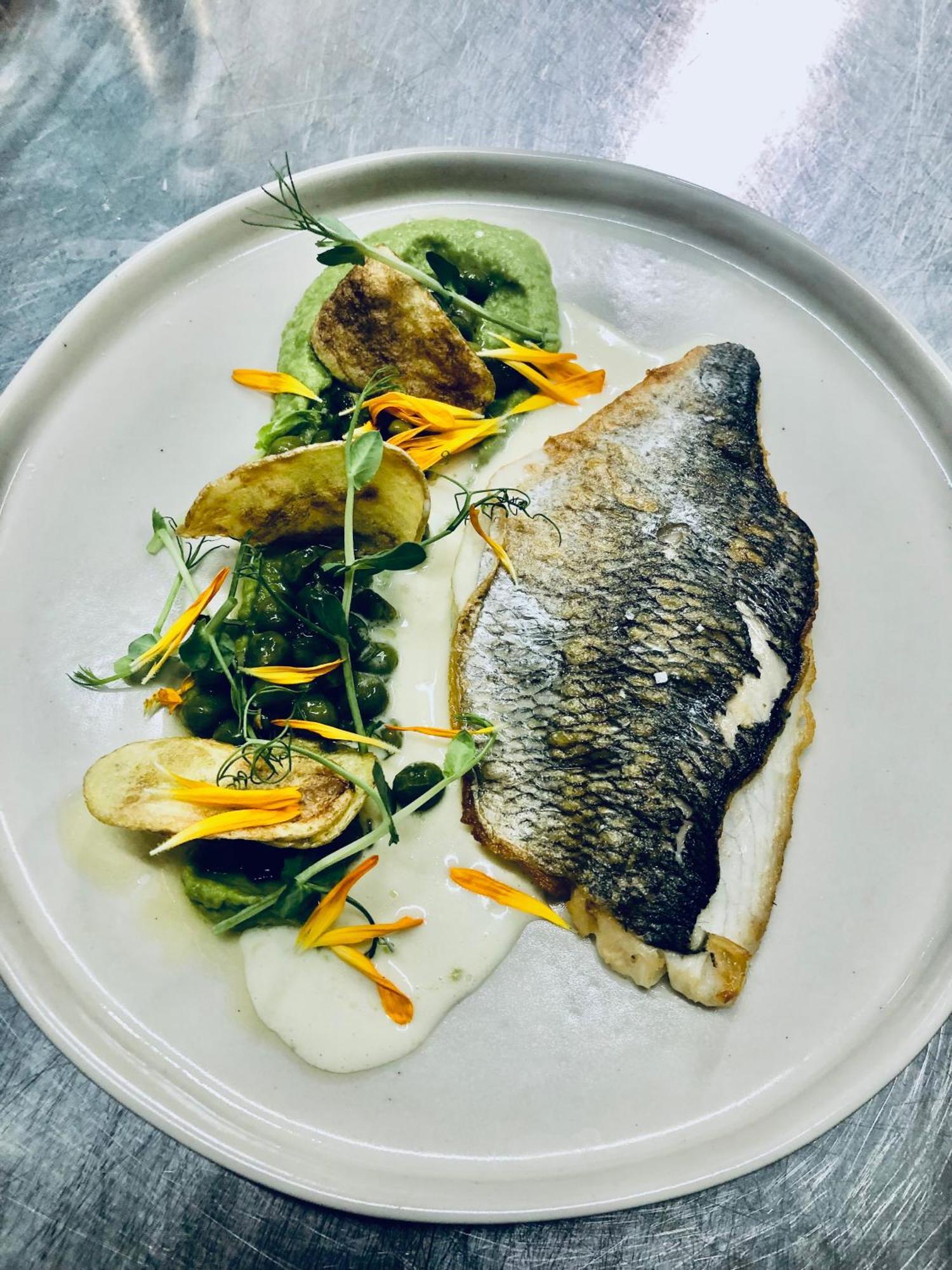 Hotel 2 Etoiles Et Restaurant Le Galet Bleu 富拉 外观 照片